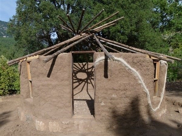 Kül, keçi kılı, çamur ve arpa samanı... Akademisyenin evi hayran bıraktı 20