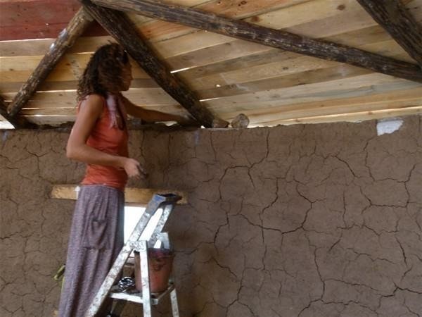 Kül, keçi kılı, çamur ve arpa samanı... Akademisyenin evi hayran bıraktı 8