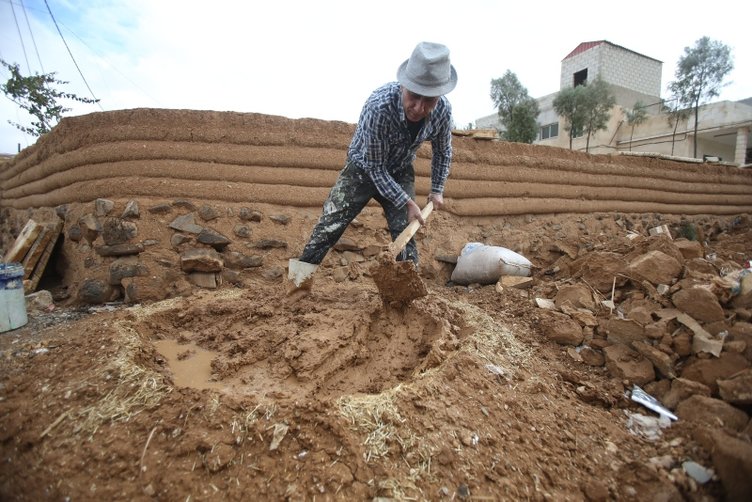 Kül, keçi kılı, çamur ve arpa samanı... Akademisyenin evi hayran bıraktı 50
