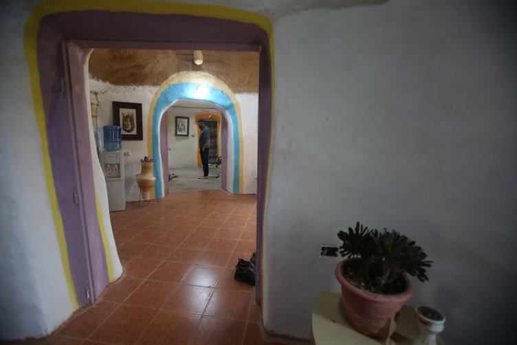 Kül, keçi kılı, çamur ve arpa samanı... Akademisyenin evi hayran bıraktı 52