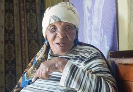 Dünyanın en yaşlı insanı! Uzun yaşamının sırrı yediği 2 besinde saklı 10