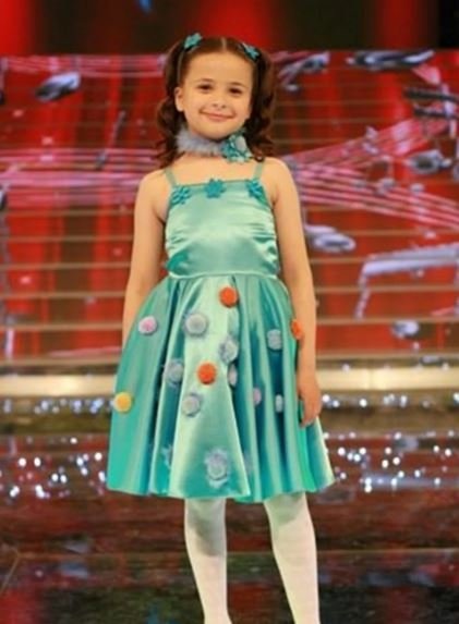 'Bir Şarkısın Sen'in Fındık Kurdu Berna'sı büyüdü! 24