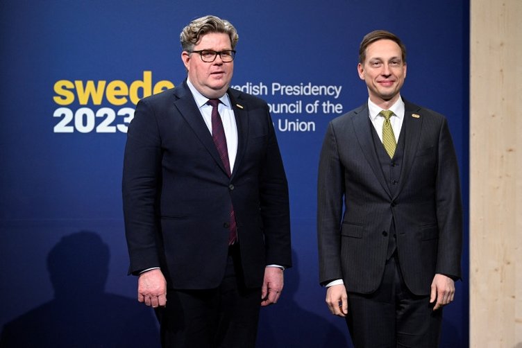 İsveçli Bakan'ın zor anları! Türkiye sorusunu duyunca nereye bakacağını şaşırdı 11