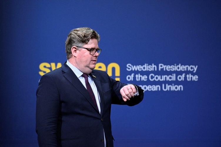 İsveçli Bakan'ın zor anları! Türkiye sorusunu duyunca nereye bakacağını şaşırdı 3