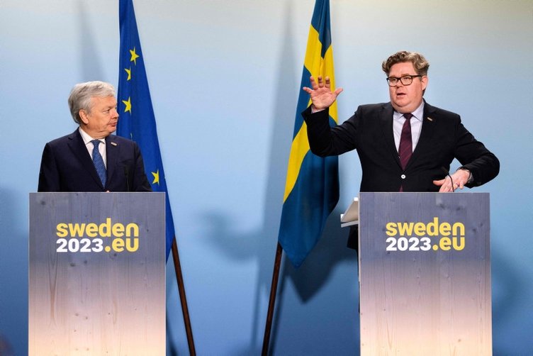 İsveçli Bakan'ın zor anları! Türkiye sorusunu duyunca nereye bakacağını şaşırdı 1