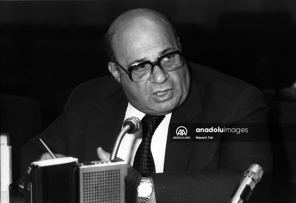 KKTC'nin Kurucu Cumhurbaşkanı Rauf Denktaş'ın vefatının üzerinden 11 yıl geçti 1