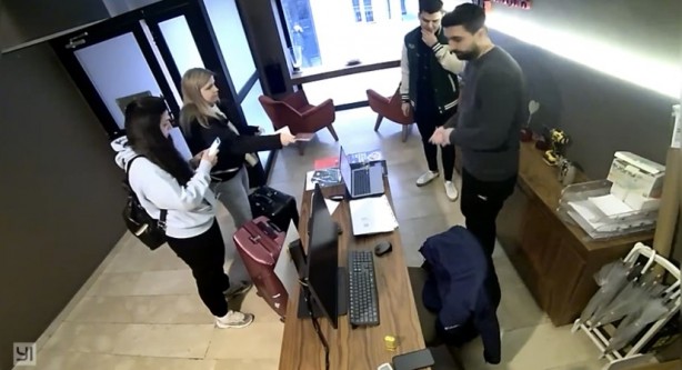 Taksiciden Rus turiste tepki çeken teklif: 100 dolar bana verirsen... 9