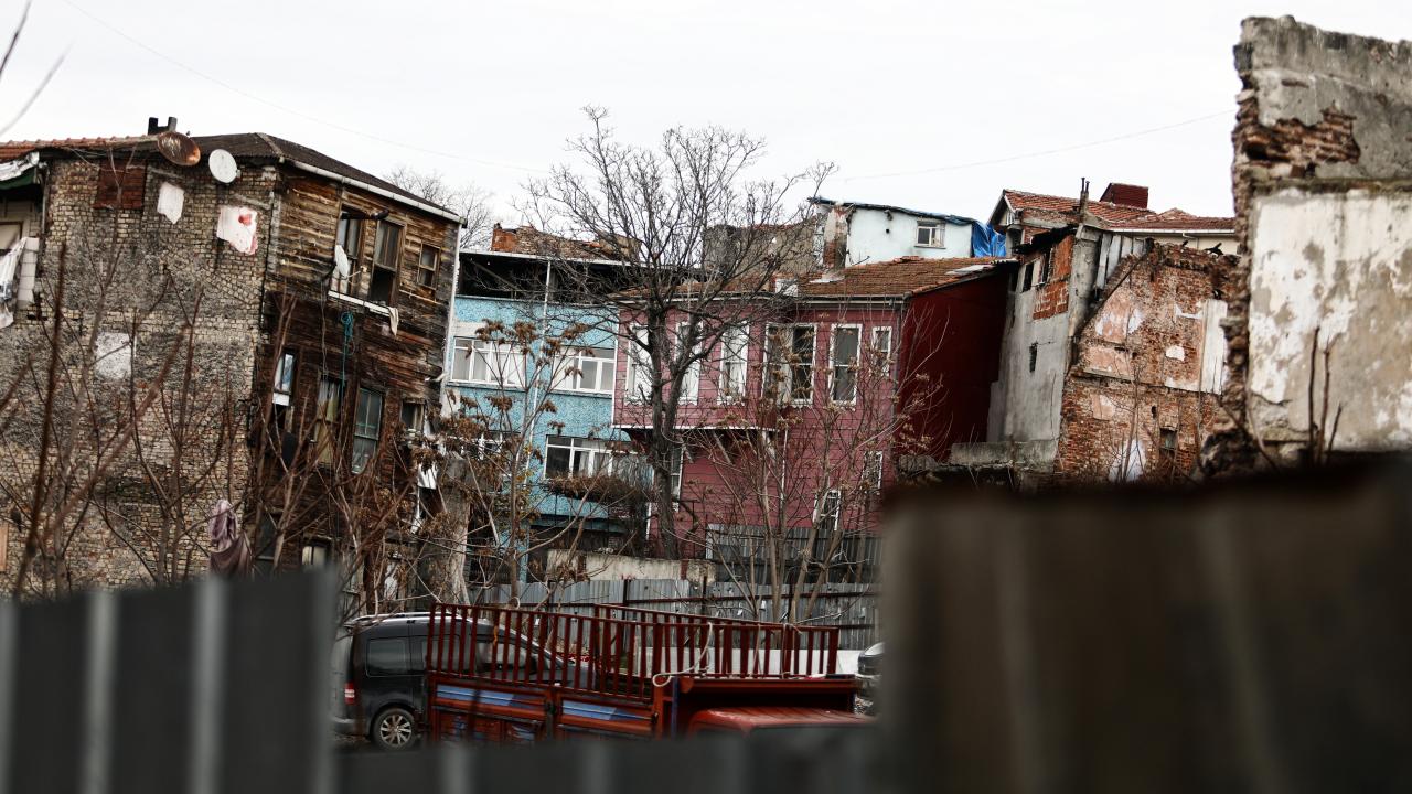 Haliç'in kıyısında unutulan semt: Küçükpazar 13