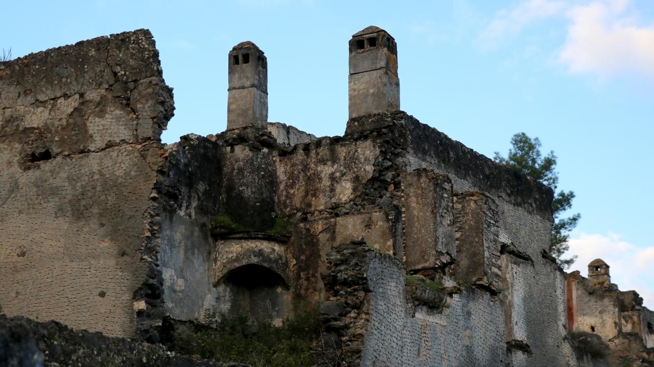 Kendisi "hayalet" ama ekonomisi "canlı" 5