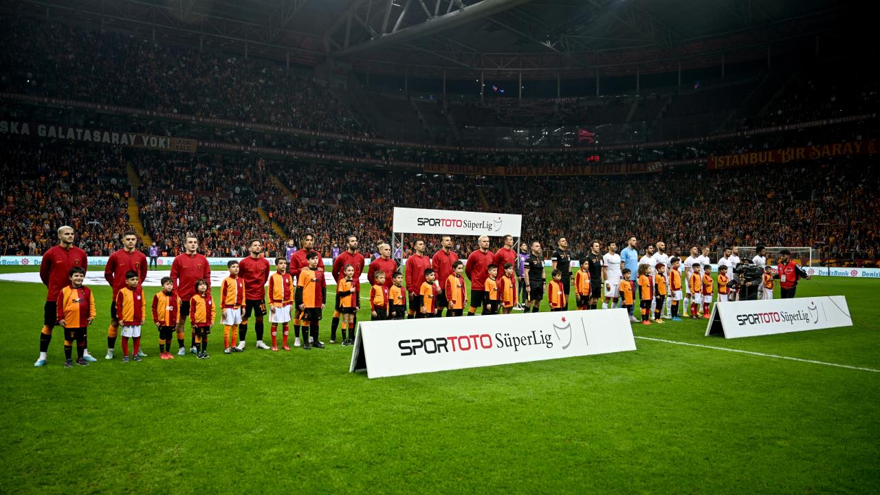 Galatasaray zirvede doludizgin ilerliyor 5