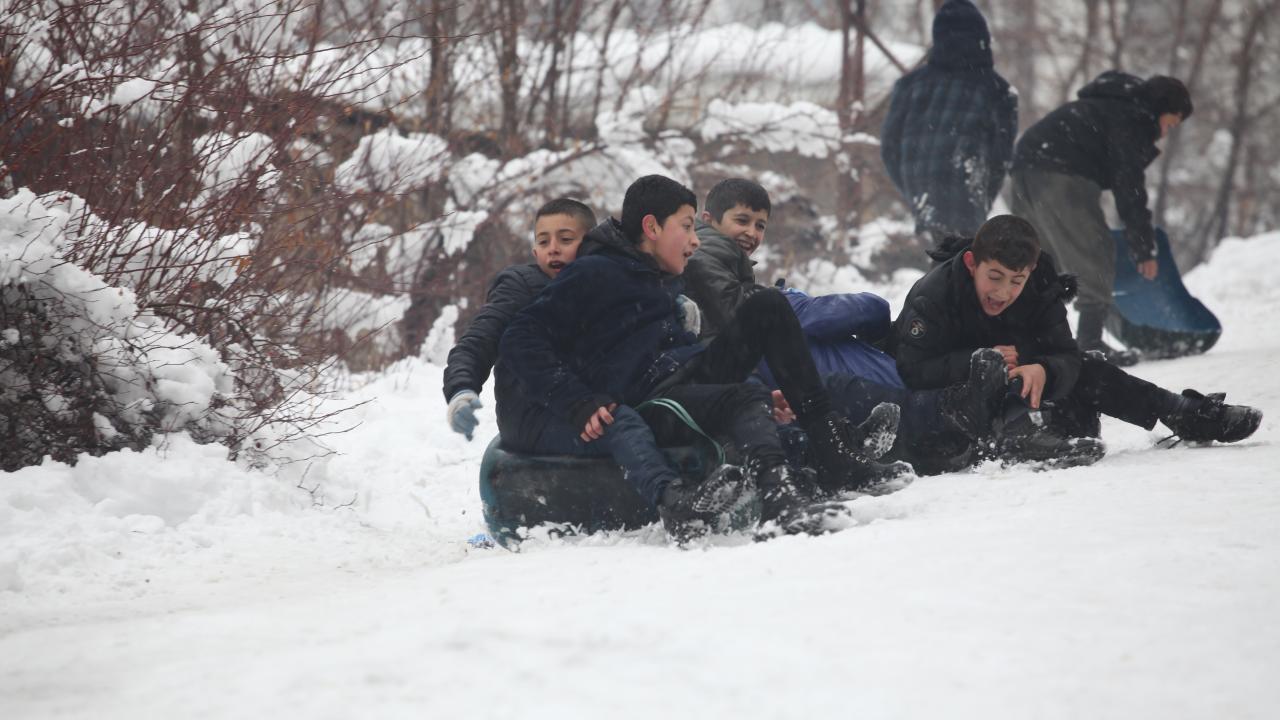Kar yağışı en çok onları sevindirdi 5