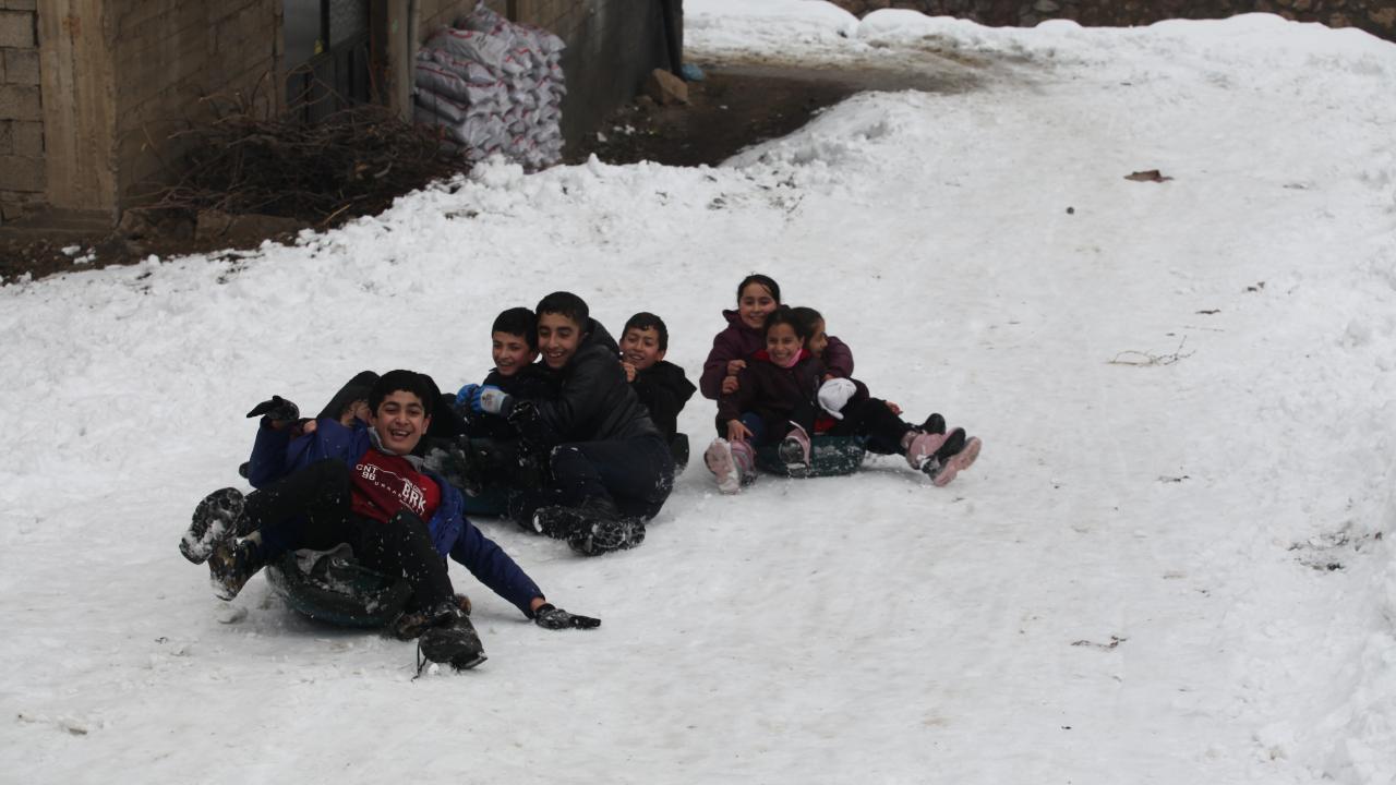 Kar yağışı en çok onları sevindirdi 8