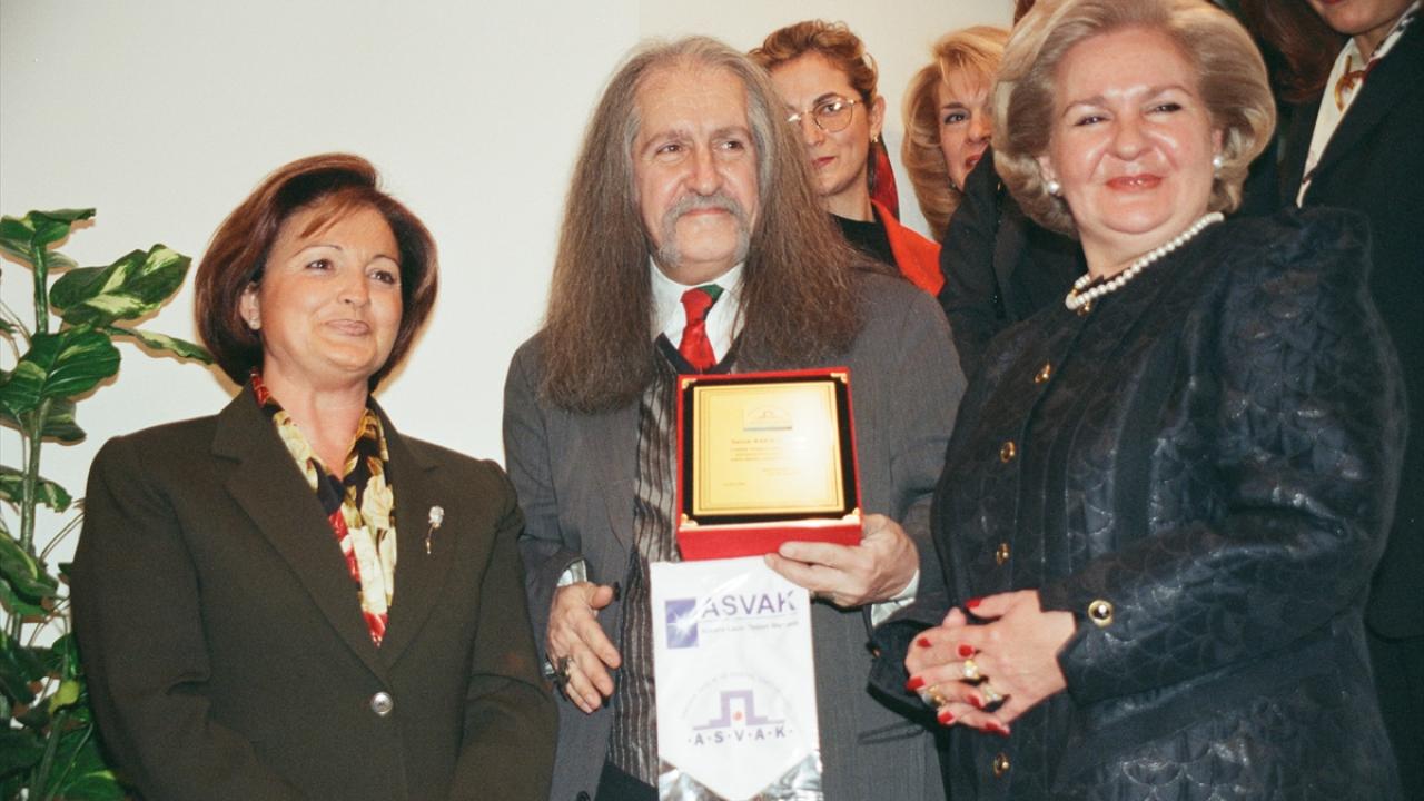 Türkiye'nin "Barış Abisi" vefatının 24. yılında anılıyor 11