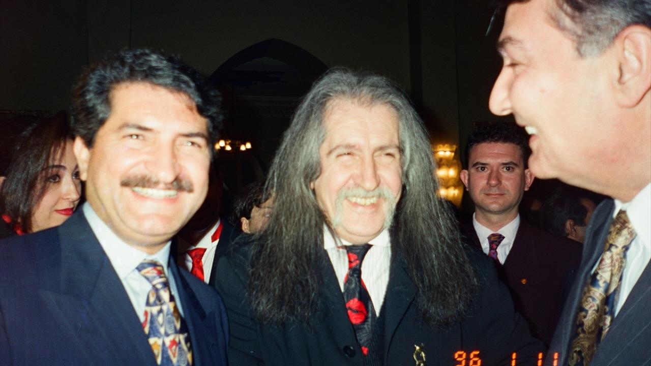 Türkiye'nin "Barış Abisi" vefatının 24. yılında anılıyor 12