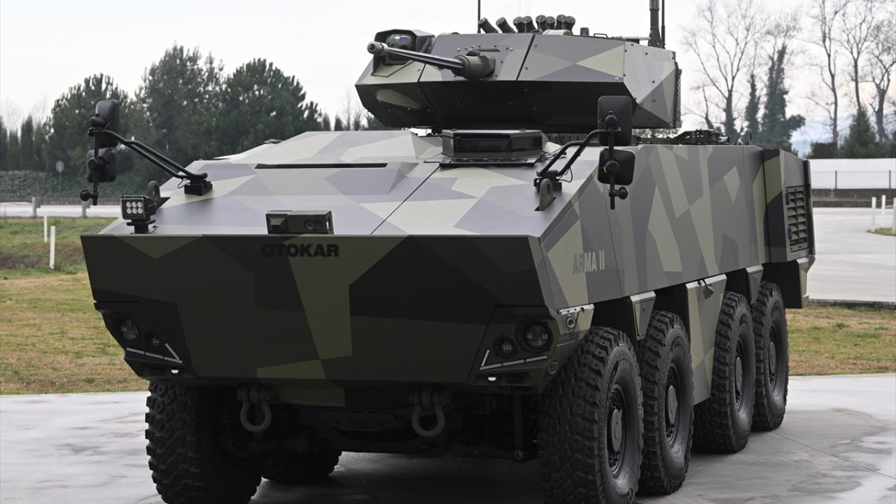 Türkiye'nin yerli motorlu ilk 8x8 aracı göreve hazır 11