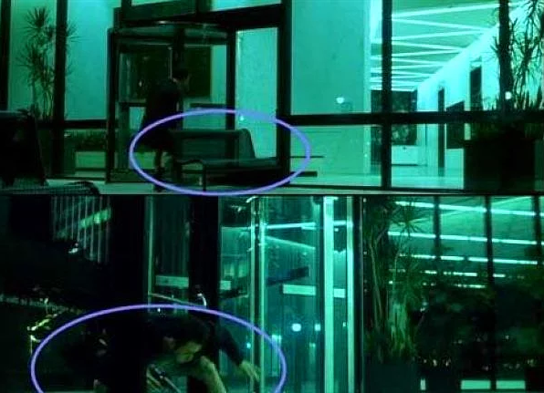 En dikkatlisi bile fark edemiyor, işte kimsenin fark edemediği film hataları 10