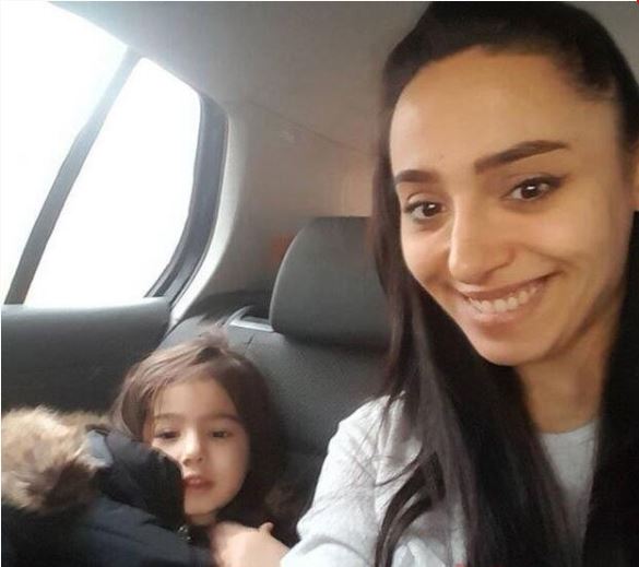 Kızı Sezen ikizi gibi! Yıldız Tilbe'nin anneanne olduğunu duyanlar çok şaşırıyor! 8