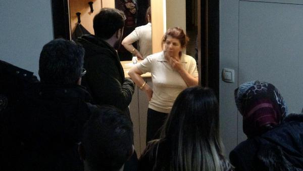 Erzurum'da bir garip olay! 3 gün 3 gece uyuyan kadının evine polis, çilingirle girdi 1