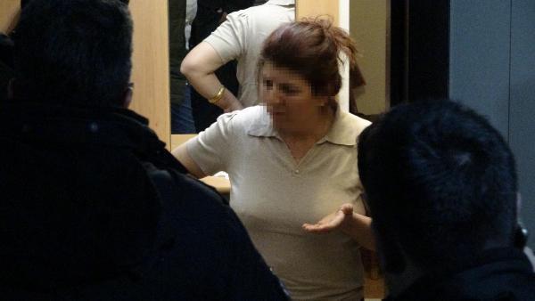 Erzurum'da bir garip olay! 3 gün 3 gece uyuyan kadının evine polis, çilingirle girdi 3