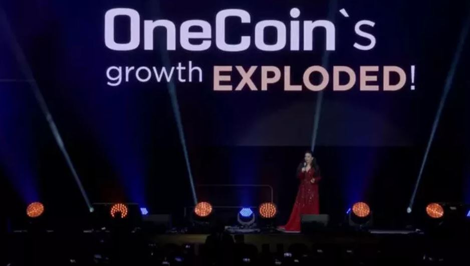 FBI'ın arananlar listesindeki tek kadın! Bütün dünyayı dolandırdı… 5