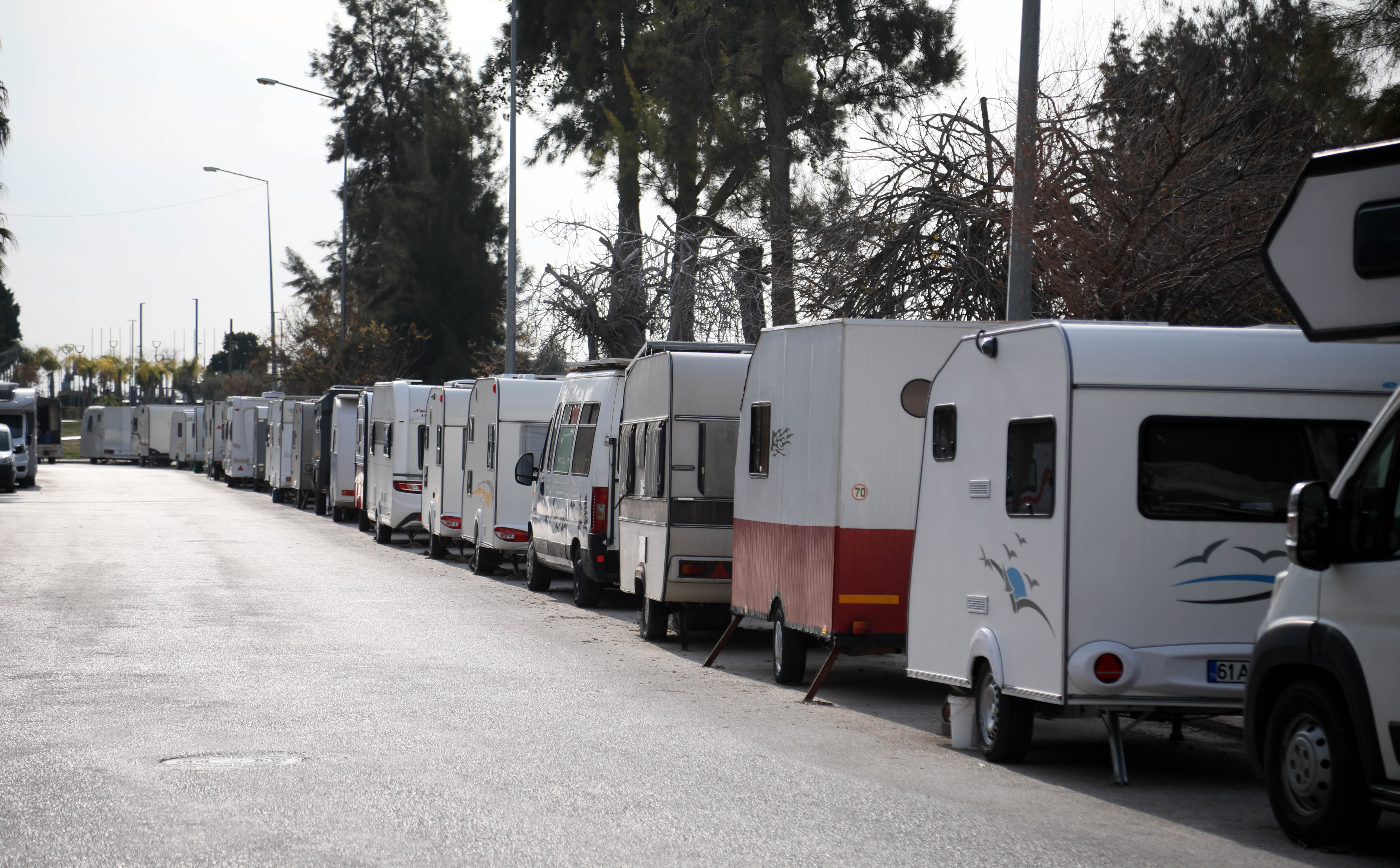 Antalya'da ‘mahalleli-karavancı’ kavgası: İsyan ettiler 3