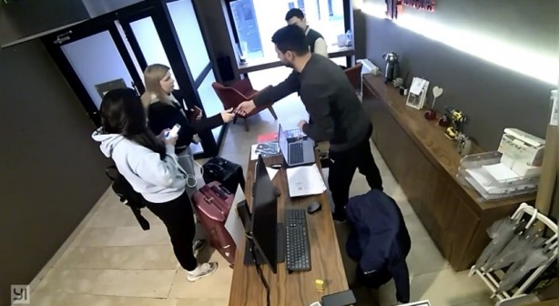 Taksiciden Rus turiste tepki çeken teklif: 100 dolar bana verirsen... 10