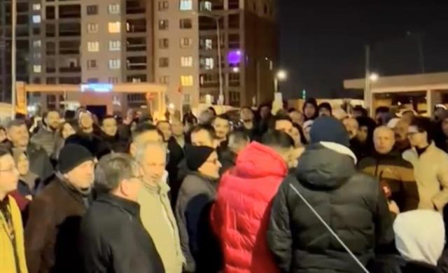 aidata-yapilan-okkali-zam-sonrasi-site-sakinleri-15588015_1332_m