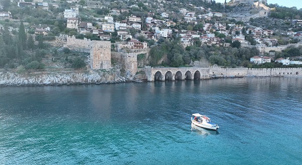Antalya'da tarihi bir tünel bulundu! Bu gizli geçit nereye çıkıyor? 4