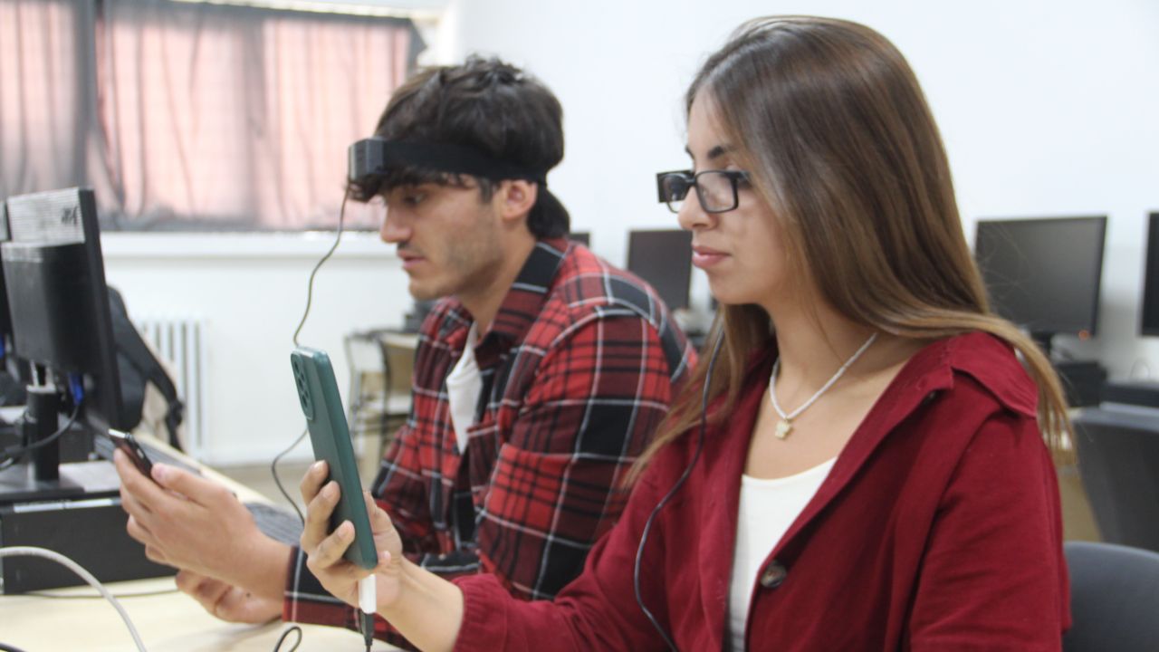 Türkiye’de bir ilk! Bu gözlüğün özelliğini duyanlar şaşırıyor 7