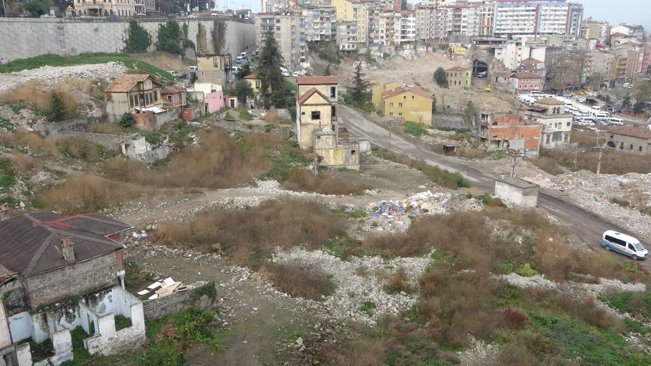 Trabzon'da böylesi görülmedi! Otopark bakın nereye bağlanacak 7