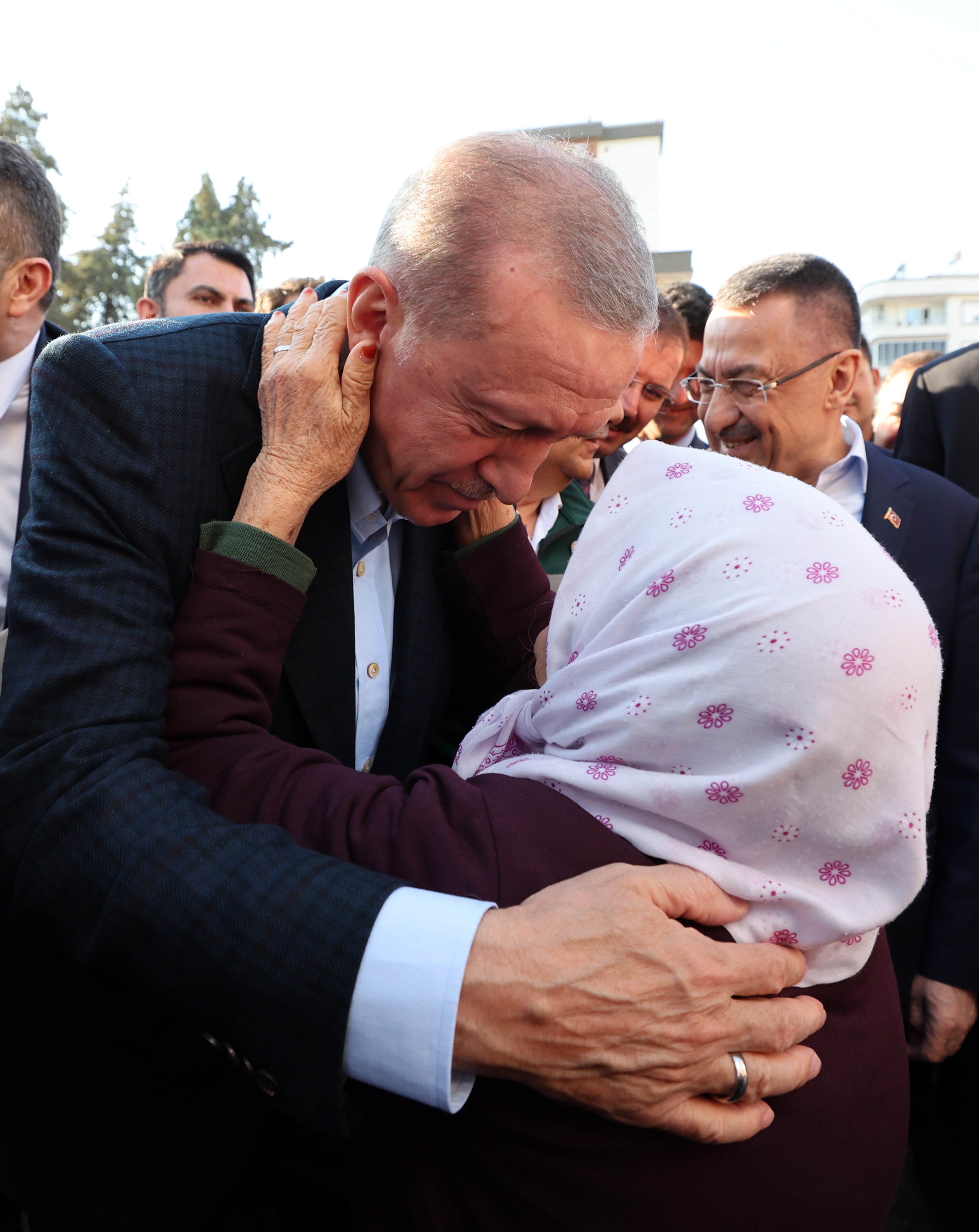 Cumhurbaşkanı Erdoğan, selzede Zülfiye ninenin evine misafir oldu 2