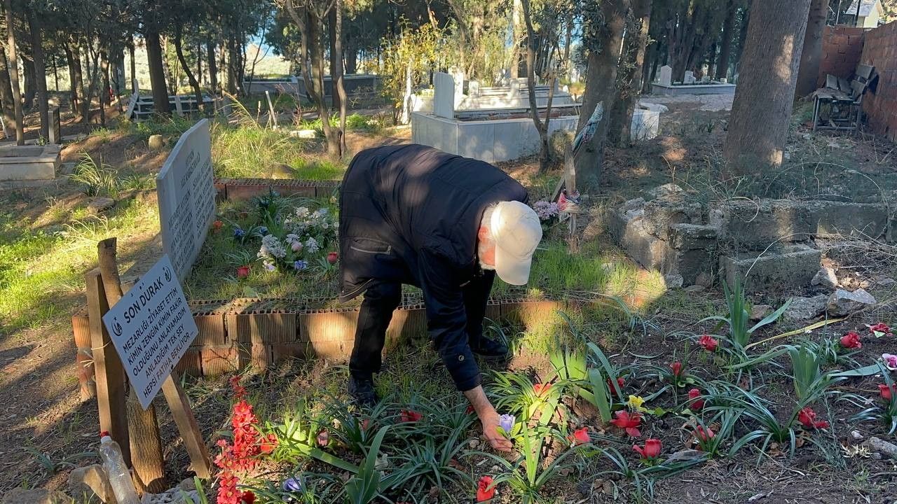 Akıllara durgunluk veren olay! Ölmeden önce yaptırdığı mezarda yatıyor 5