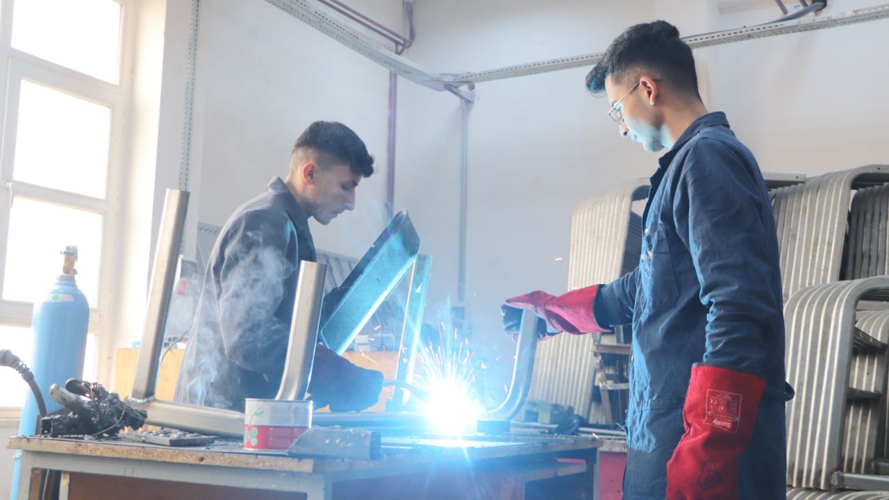 Fabrika gibi okul! 2022'de 5 milyon 685 bin TL'lik ciro yaptılar 7