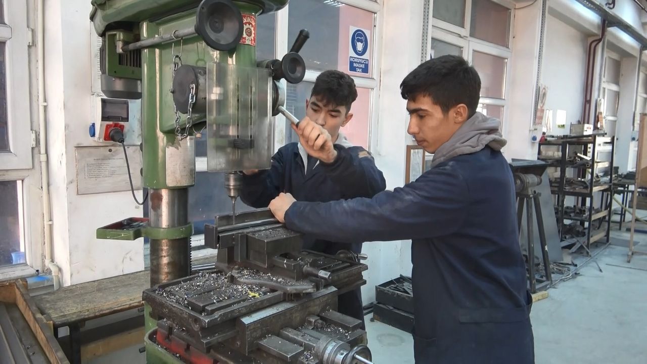 Fabrika gibi okul! 2022'de 5 milyon 685 bin TL'lik ciro yaptılar 3