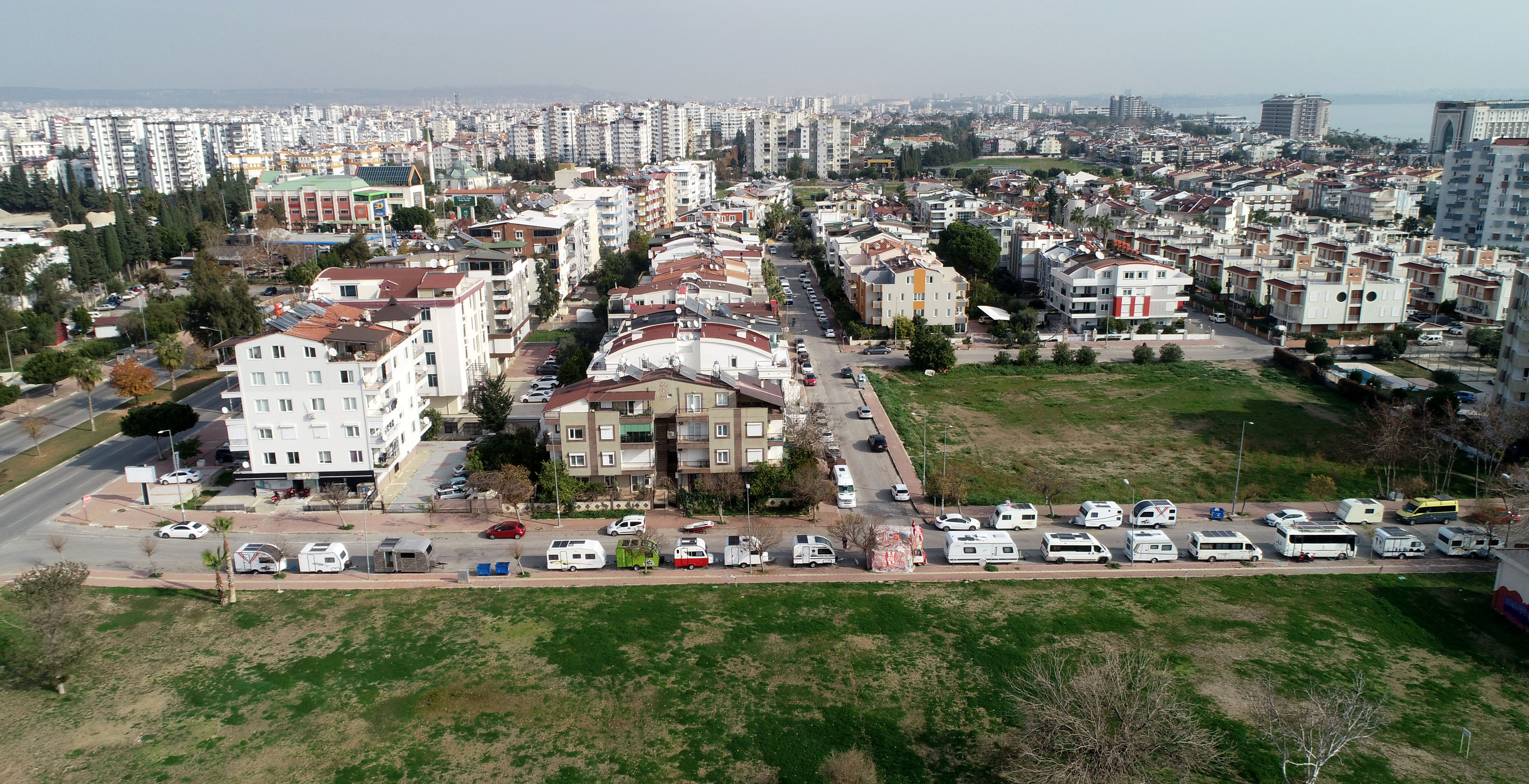 Antalya'da ‘mahalleli-karavancı’ kavgası: İsyan ettiler 1