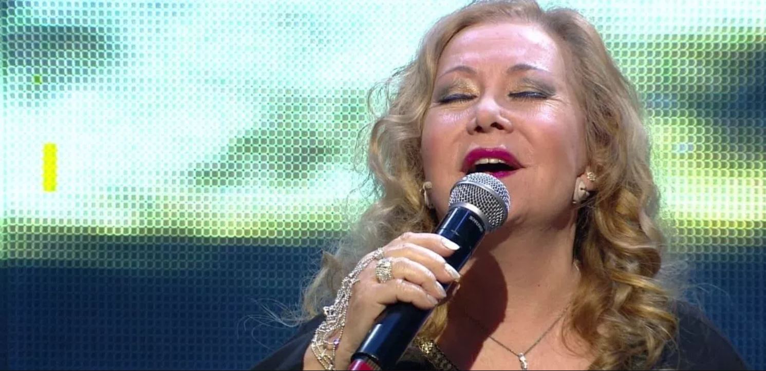 Türk Halk Müziği sanatçısı Bedia Akartürk’ten radikal karar! 1