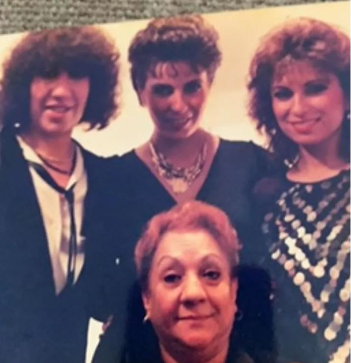 "Bu fotoğrafları albümden buldum... Ne çok mazi paylaştık seninle!" 3