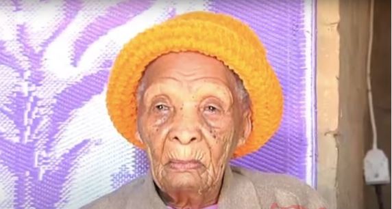 Dünyanın en yaşlı insanı! Uzun yaşamının sırrı yediği 2 besinde saklı 1