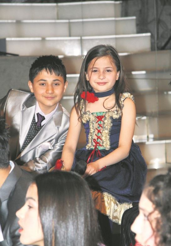 'Bir Şarkısın Sen'in Fındık Kurdu Berna'sı büyüdü! 9