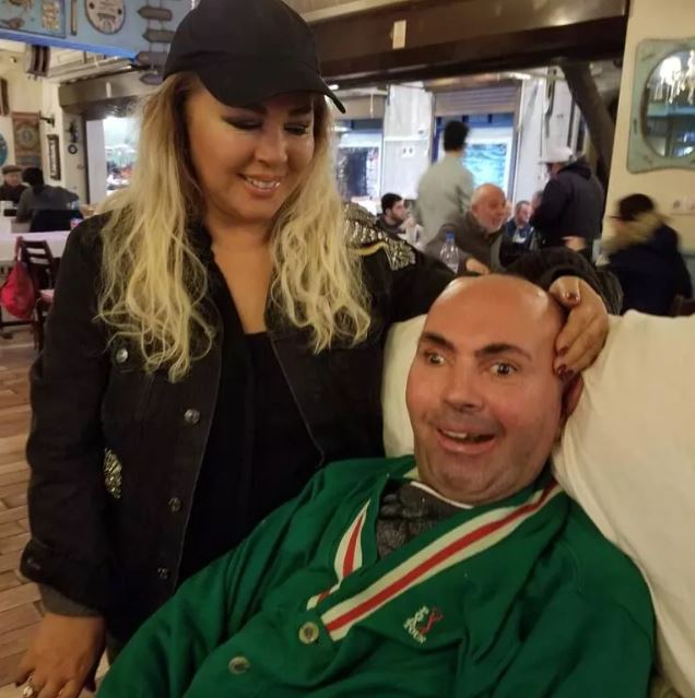 "Bu fotoğrafları albümden buldum... Ne çok mazi paylaştık seninle!" 7