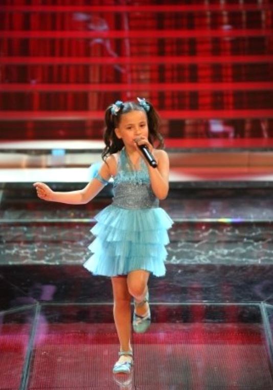 'Bir Şarkısın Sen'in Fındık Kurdu Berna'sı büyüdü! 4