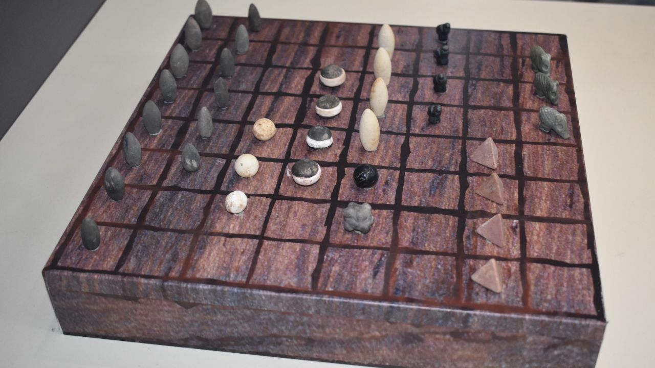 Taşları bulunan 5 bin yıllık oyunun gizemi çözülemiyor 3