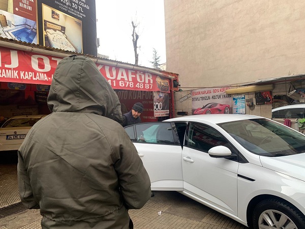 Yıllarca para biriktirdi! Saniyeler içinde 35 bin TL'den oldu 3