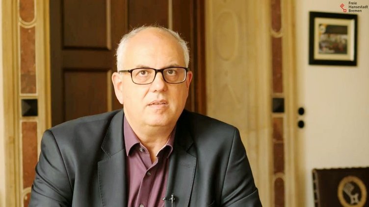 Acımızı kalplerinde taşıyorlar! Deprem sonrası Türkiye için tek yürek oldular: İşte dünyadan duygulandıran kareler 6