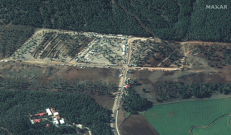 Depremin boyutu ortaya çıktı: Asrın felaketinin öncesi ve sonrası uzaydan böyle görüntülendi… 9