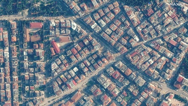 Depremin boyutu ortaya çıktı: Asrın felaketinin öncesi ve sonrası uzaydan böyle görüntülendi… 17