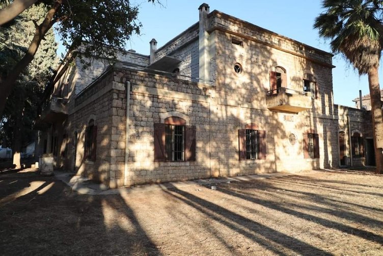 Hepimiz Kibar Feyzo filminden hatırlıyorduk! Deprem onu da yıktı! İşte o konağın son hali... 3