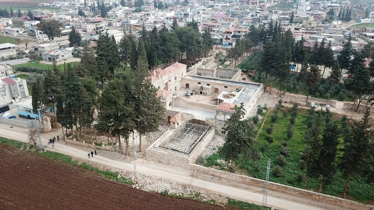Hepimiz Kibar Feyzo filminden hatırlıyorduk! Deprem onu da yıktı! İşte o konağın son hali... 7