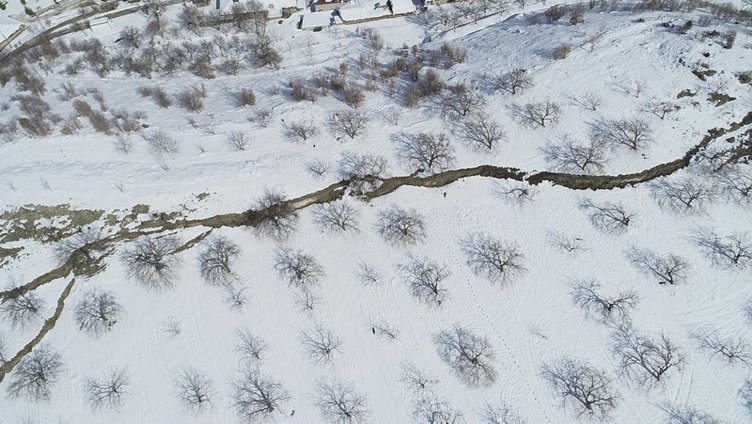 Depremin şiddeti 11'e kadar çıktı çarpıcı deprem açıklaması: 'Buranın özel bir yeri var' 8