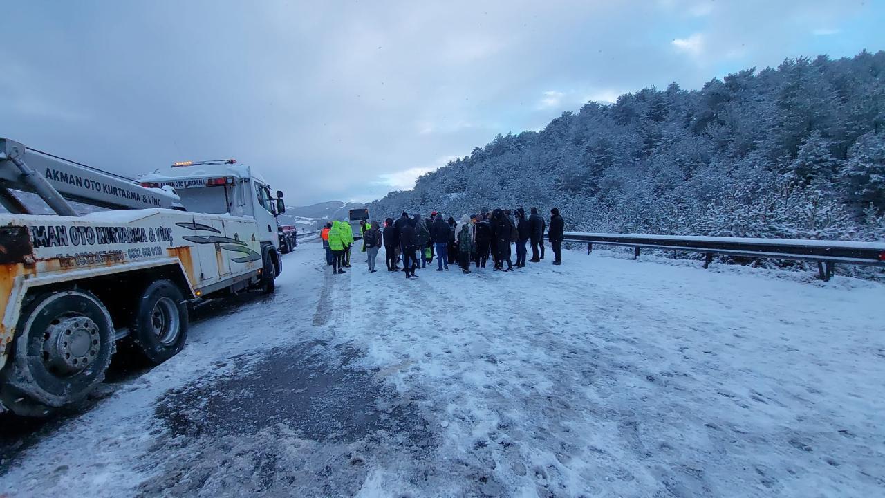 Anadolu Otoyolu'nda zincirleme trafik kazası 6